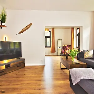 Neu: Wohnperle*feder Apartment