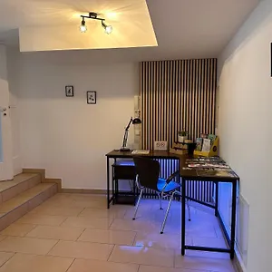 Neu* 4+1 Personen, Zentrumsnah,ebk, Stellplatz Apartment